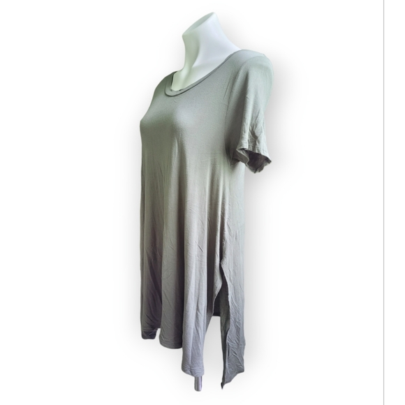 Design Lab Lord & Taylor S/P green short sleeve shirt - Picture 2 of 3